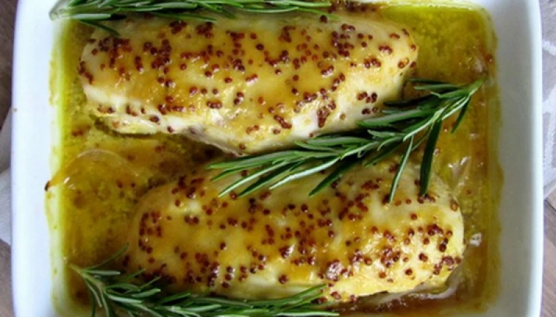 Poulet farci au romarin