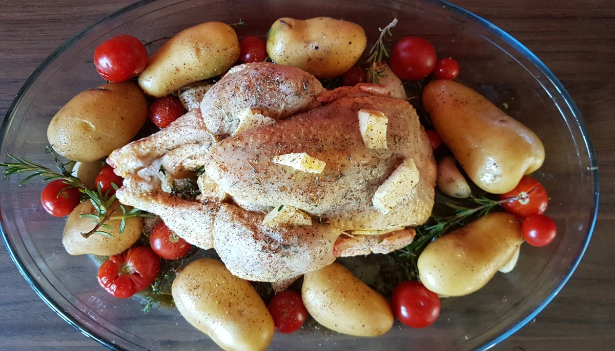 Poulet Rôti, Pomme de Terre, Tomates Confites