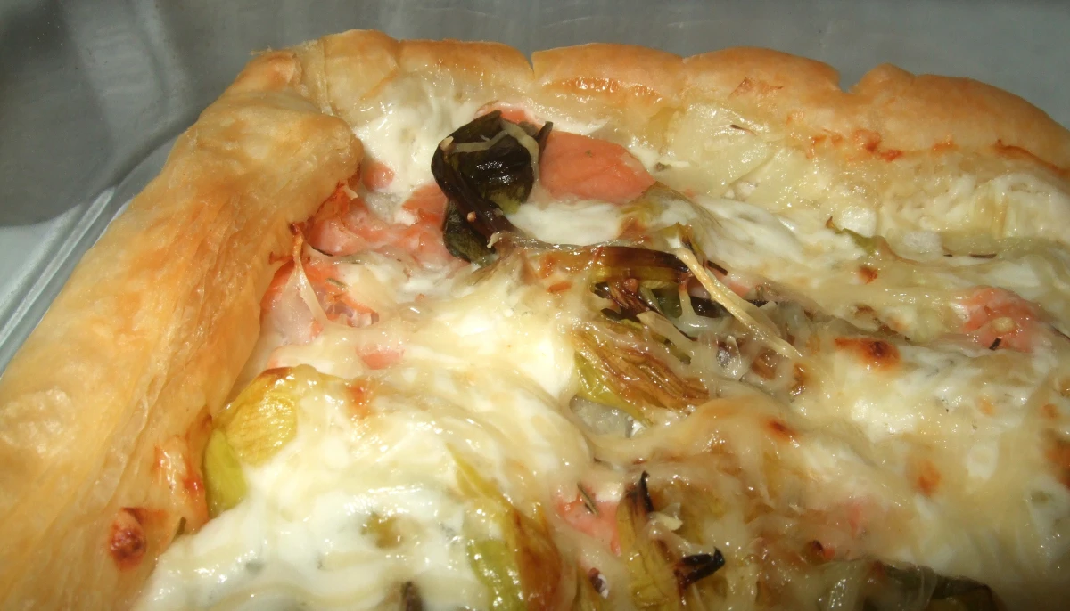 Quiche au saumon et aux poireaux