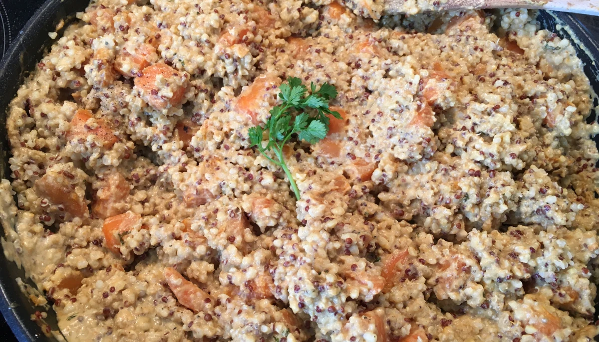 Quinoa, patate douce au lait de coco et curry
