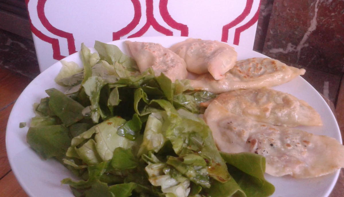 Ravioles aux légumes et salade