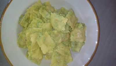 Raviolis sauce à l'avocat