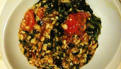 Risotto sauce tomate et épinards
