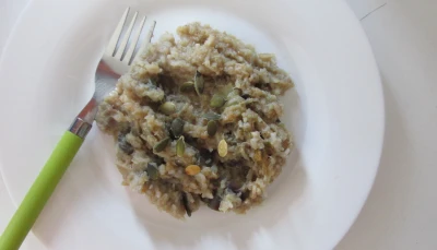 Riz à l'aubergine et au crabe à la sauce soja