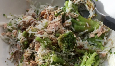 Riz au thon & brocolis à la japonaise.