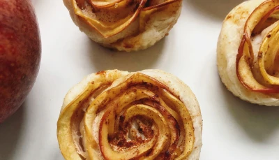 Roses feuilletées à la pomme