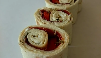 Roulés apéro poivron/viande des grisons/fromage