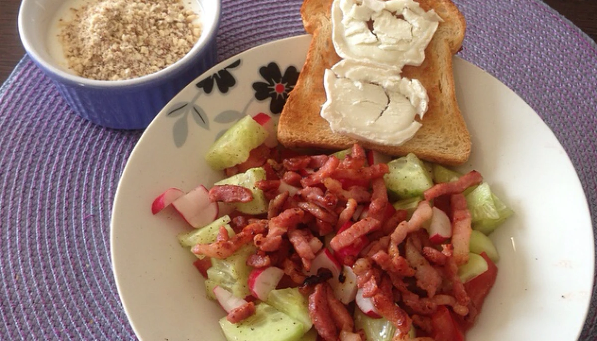 Salade au chèvre chaud