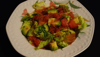 Salade avocat saumon pamplemousse