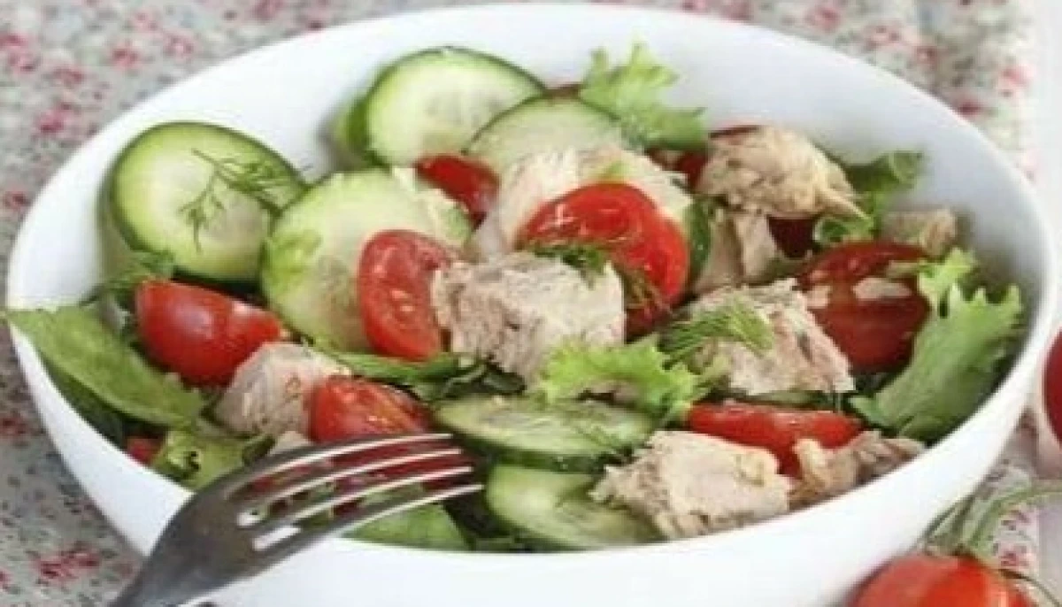 Salade de concombre légère