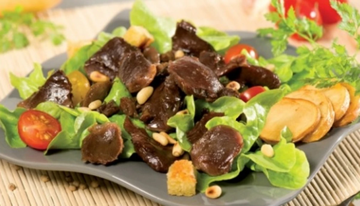 Salade De Gésier Et ça vinaigrette de fraise