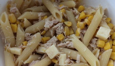 Salade de pâtes thon/maïs/gouda