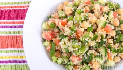 Salade de quinoa et légumes estivaux