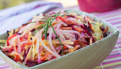Salade de soja et de poires à la sauce sésame