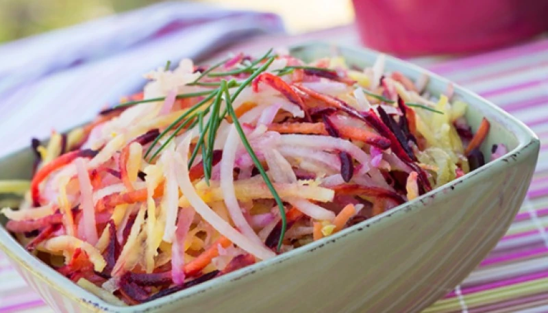 Salade de soja et de poires à la sauce sésame