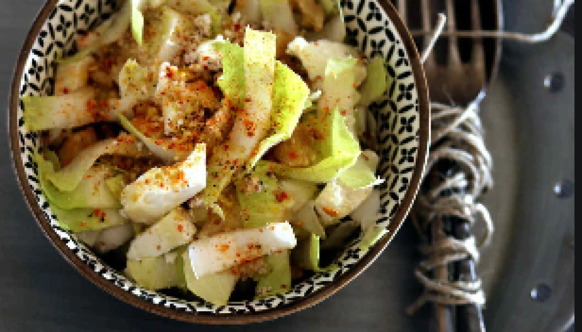 Salade de tofu aux herbes sauce au gomasio