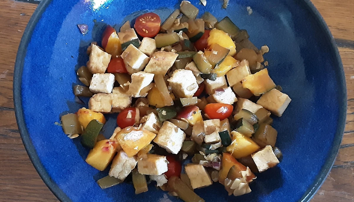 Salade d'été à la nectarine