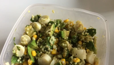 Salade "green" de perles de blé.