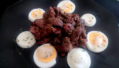 Salade oeuf/foie de volaille