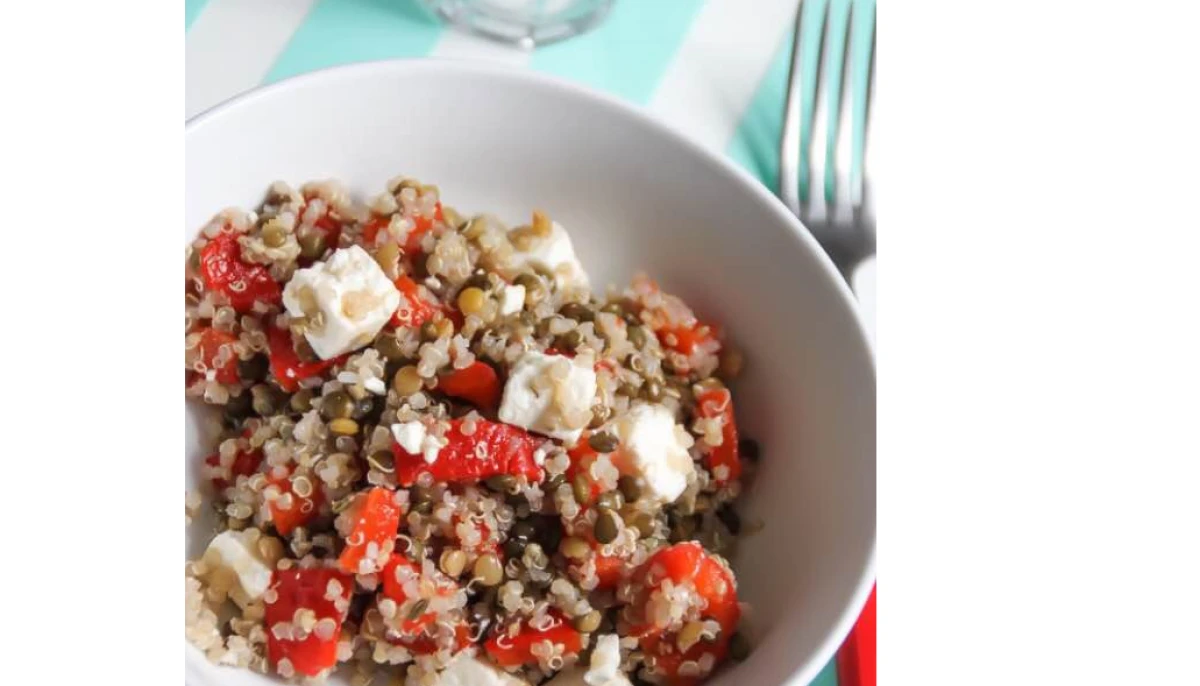 Salade quinoa-lentilles, poivron, feta