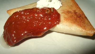 Samoussa Chèvre frais & tomates confites