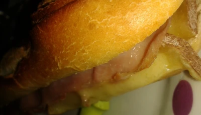 Sandwich comté et jambon fumé au four