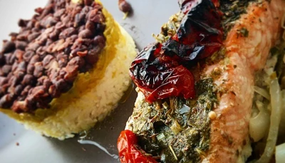 Saumon basilic et tomates confites