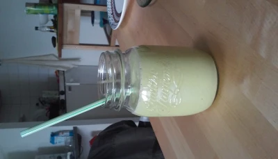 Smoothie kiwi, banane et épinards