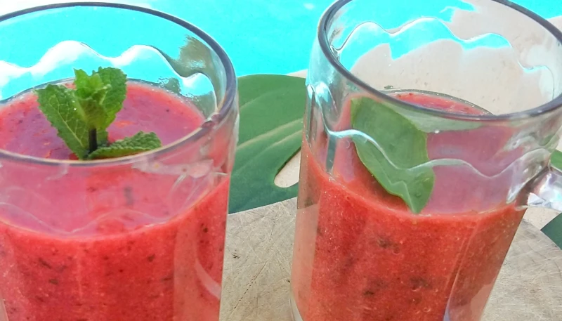 Smoothie Melon Fraise, version menthe ou basilic