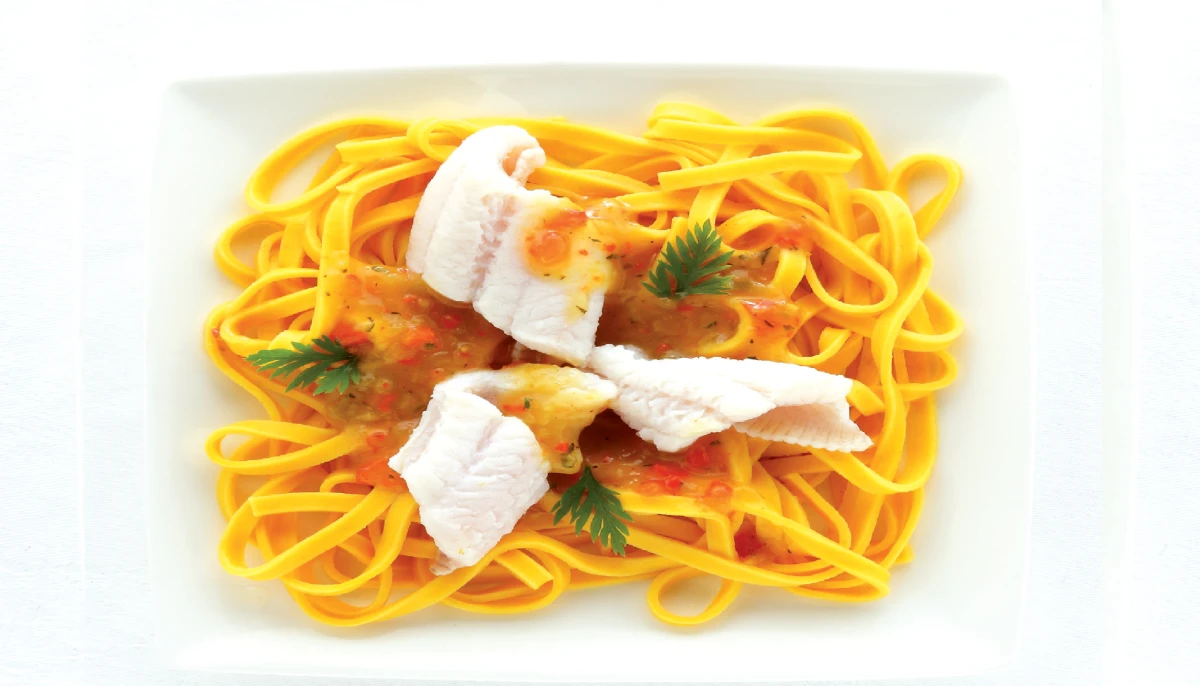 Soles pochées au safran et fenouil