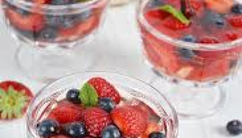 Soupe de fruits rouges ( recette Detox)