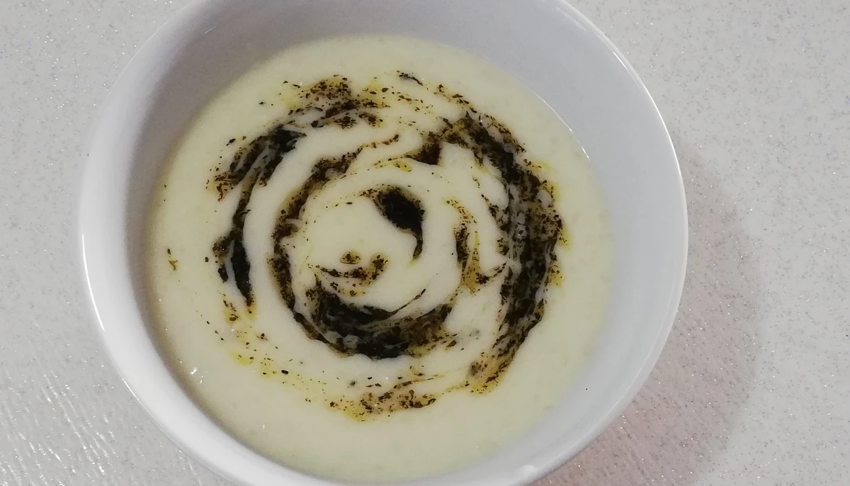 Soupe turque au yaourt et riz