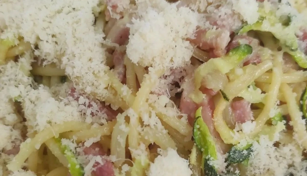 Spaghetti Courgettes Lardons Parmesan