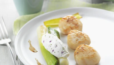 St-Jacques, poireaux vinaigrette et Tartare®