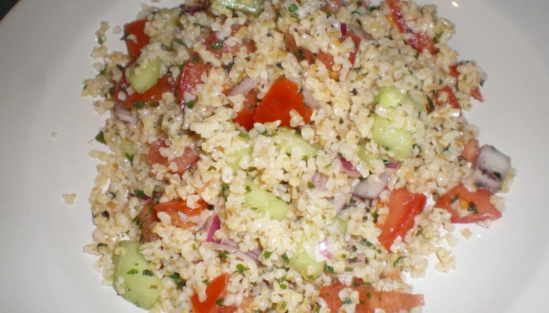 Taboulé tomate-concombre-oignon