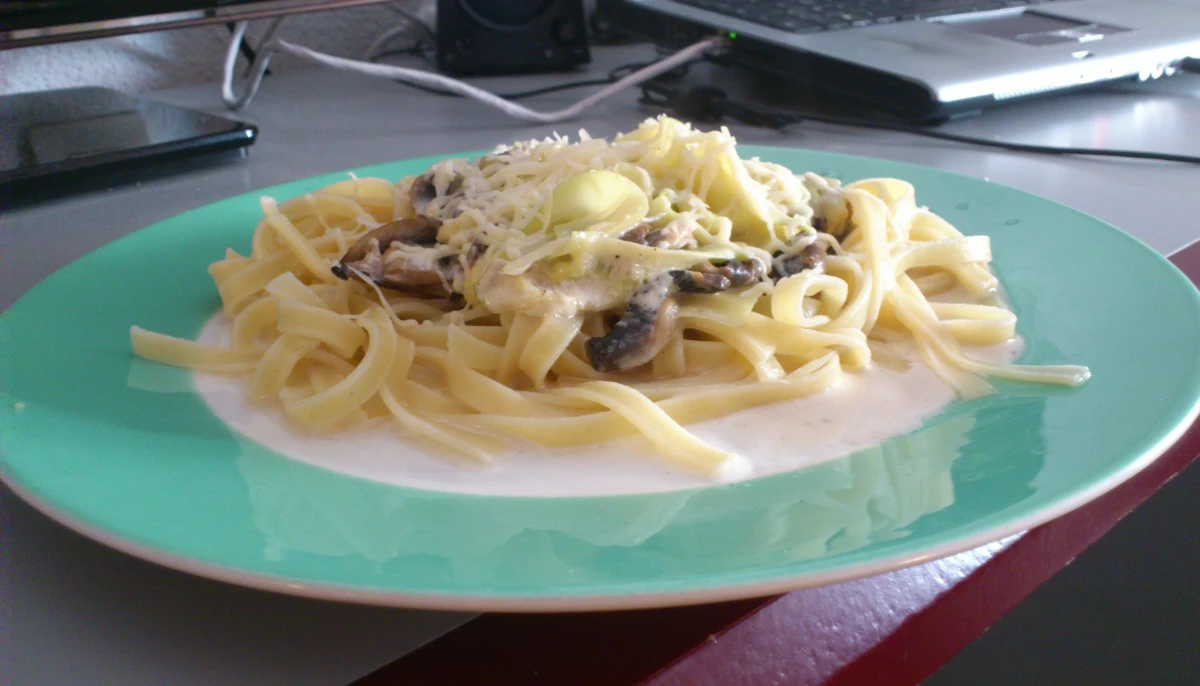 Tagliatelles aux courgettes et champignons