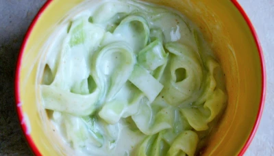 Tagliatelles de concombre au yaourt
