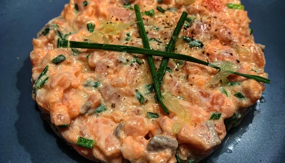 Tartare de saumon maison đźŹ