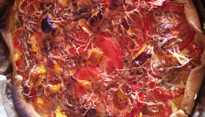 Tarte à la tomate (et au poivron)