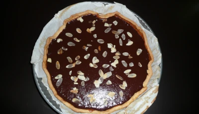 Tarte au chocolat praliné