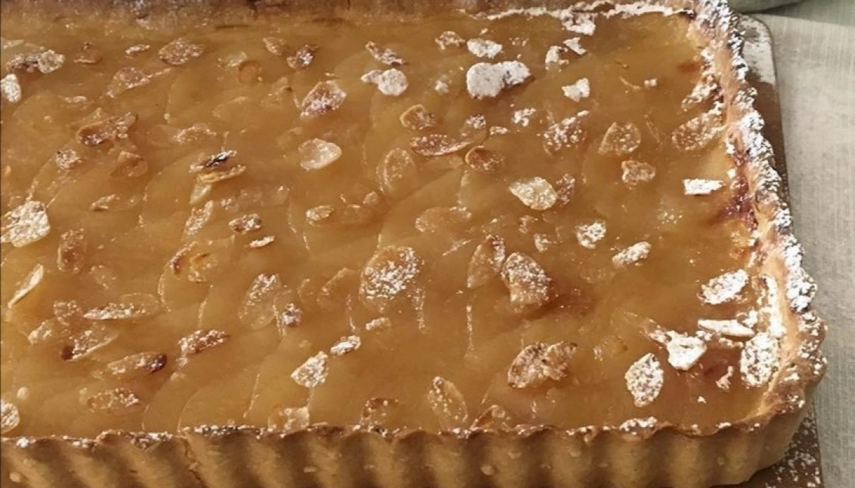 Tarte fine aux poires au sirop