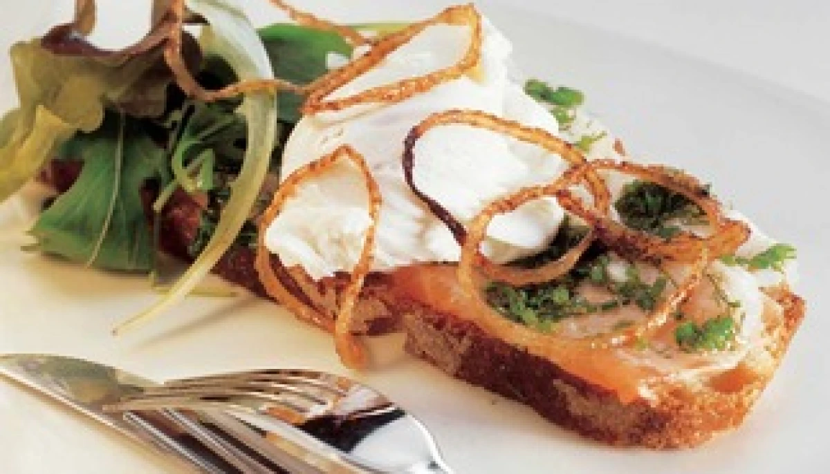 Tartines à base d'oignons confits