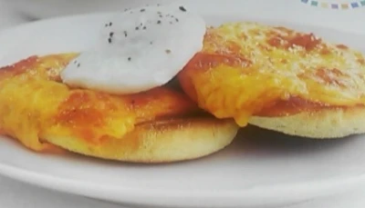 Tartines gratinées et œuf poché