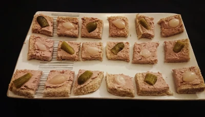Toasts au pâté maison