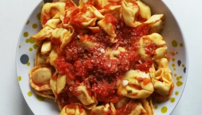 Tortellini all'arrabiatta