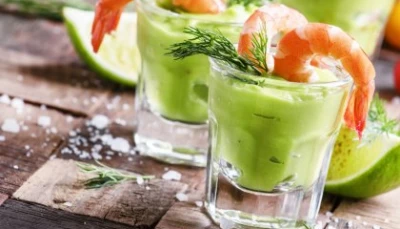 verrine avocat - saumon et crevette