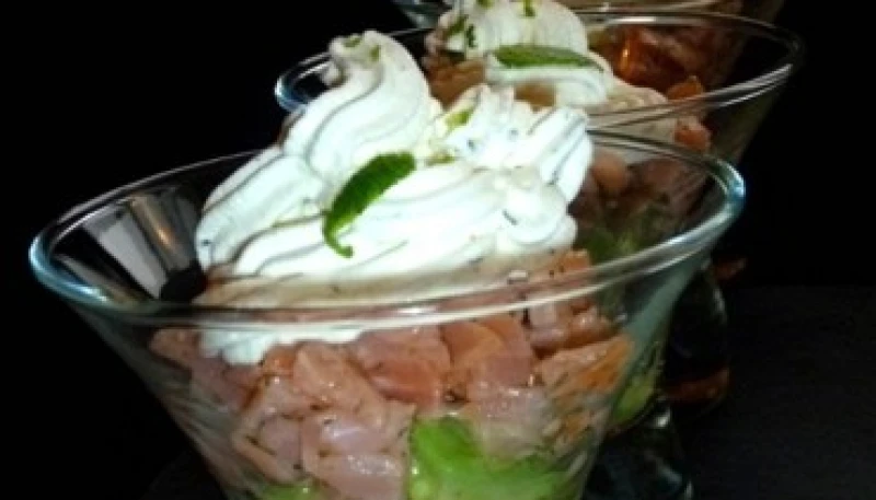 verrine saumon - avocat et chantilly au citron
