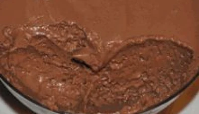 Verrines à la poire et chocolat mousseux