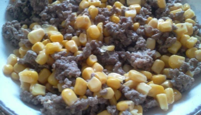 Viande hachée et maïs