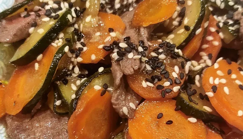 Wok de légumes et boeuf